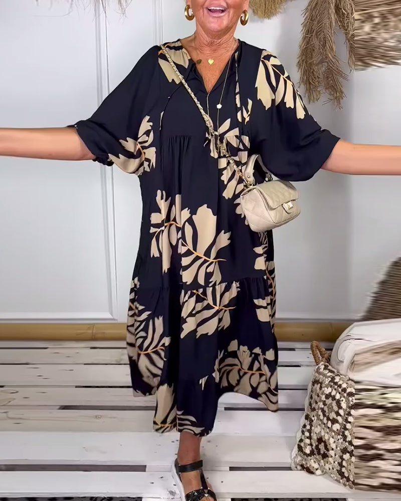 Makayla | Relaxed Black Dress With Golden Leaf Print